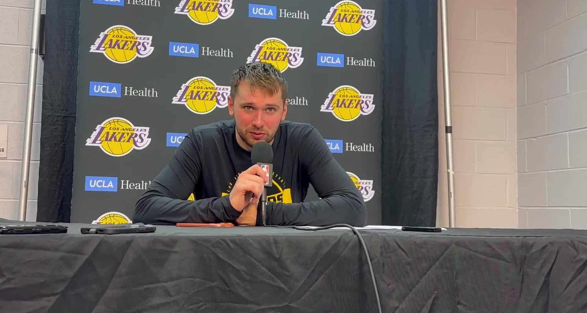 [McMenamin] Luka Doncic on if he can average 40 points per game this season: “That’s going to be tough …” I followed up by saying that Austin Reaves told me he thinks he could. Luka, with a big smile: “Austin’s stupid.”