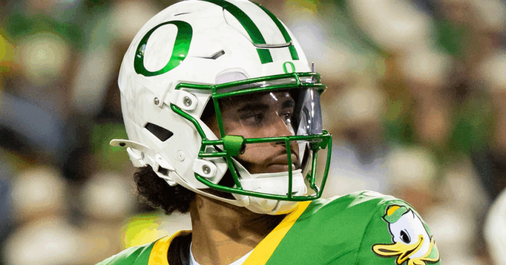 Oregon QB Dante Moore