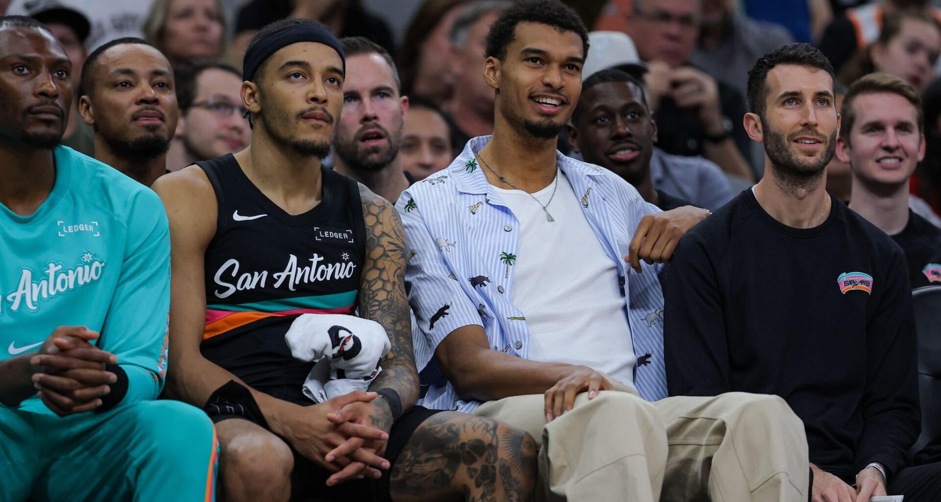 [McDonald] Luke Kornet on why there have been no 7 footers shooting stepback 3s or tossing self alley oops in the last 3 games: I blame it on the playcalling