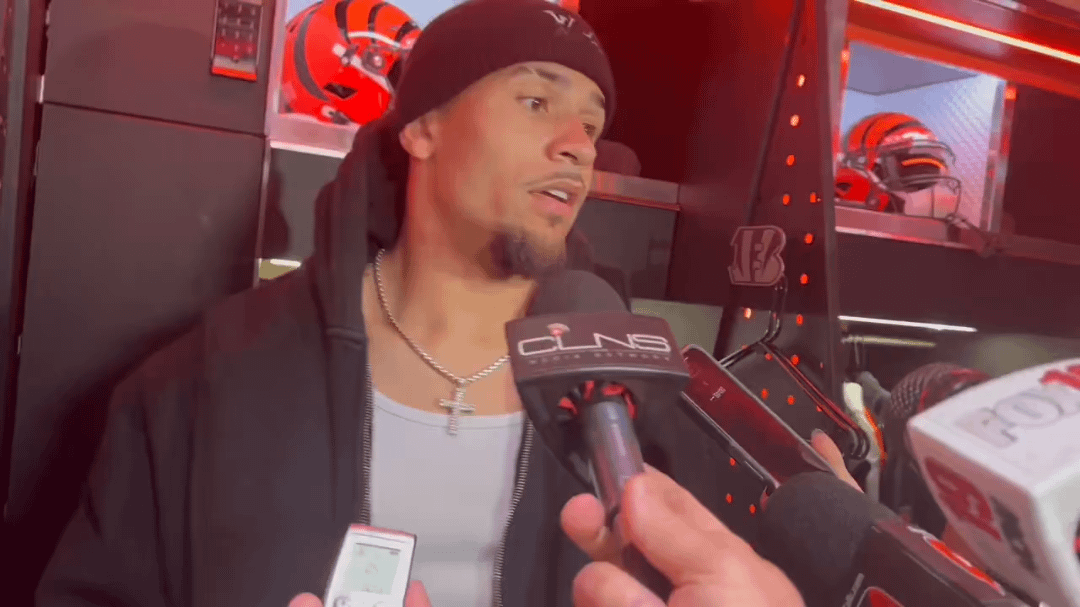 [Highlight] RB Chase Brown rips the Bengals defense: “What the f*ck... Finish the f*cking game.”