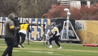 [Dave] The Steelers have added QB/WR John Rhys Plumlee to their practice squad this week to mimic Caleb Williams escape ability.