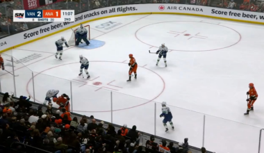 Garly with the nasty dangle to give the Canucks a 3-1 lead