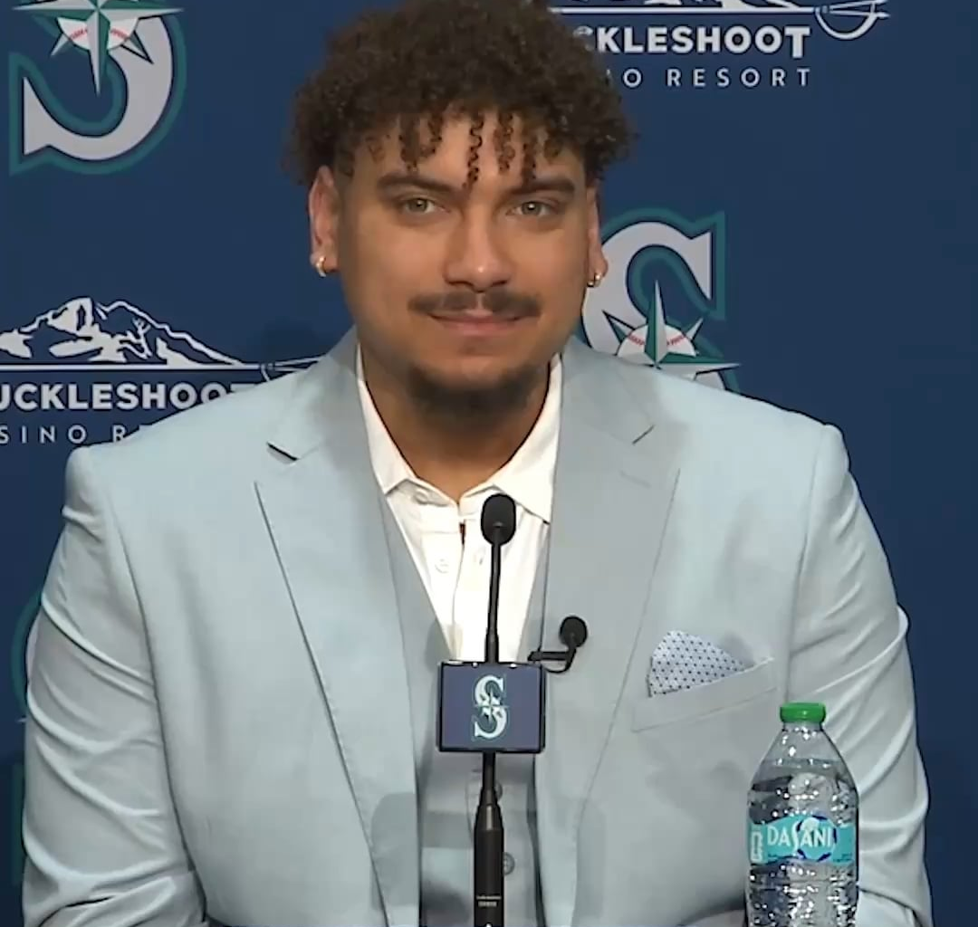 Josh Naylor named Tucker, the Mariners' clubhouse dog, as one of the reasons he re-signed with Seattle