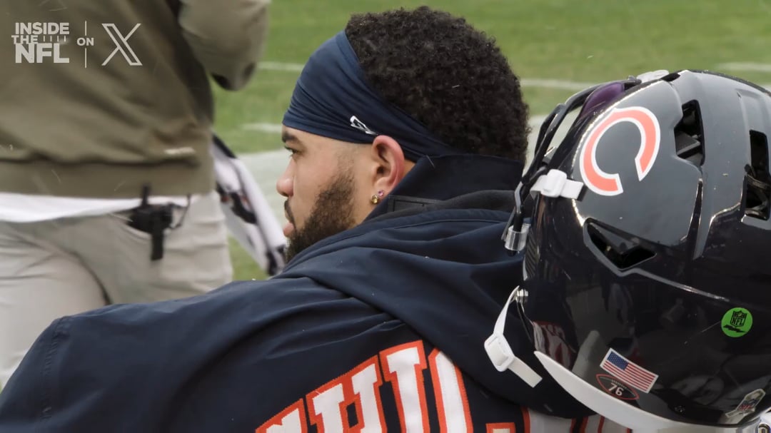 [NFL] "ICE IN HIS VEINS." @CALEBcsw showing off the clutch factor. @insidetheNFL Week 10 Mic'd Up on X