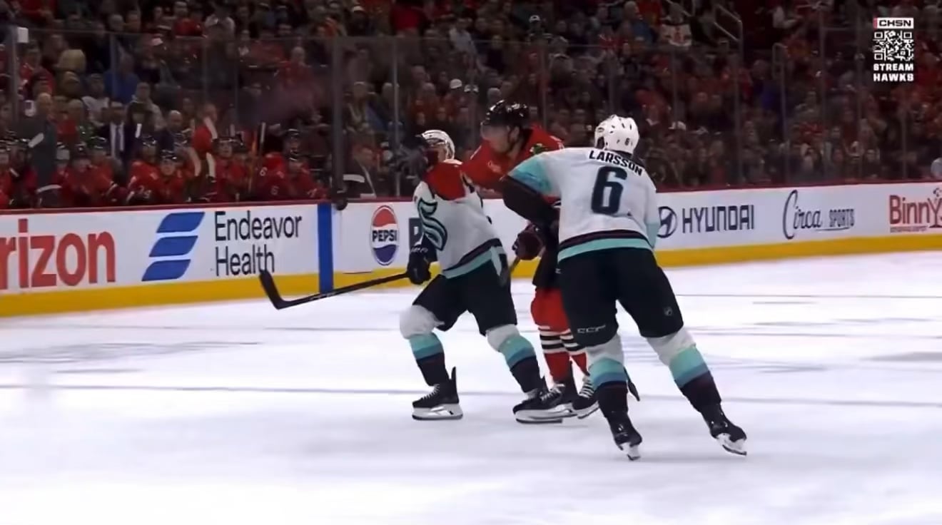 Lindgren deletes Burakovsky’s head