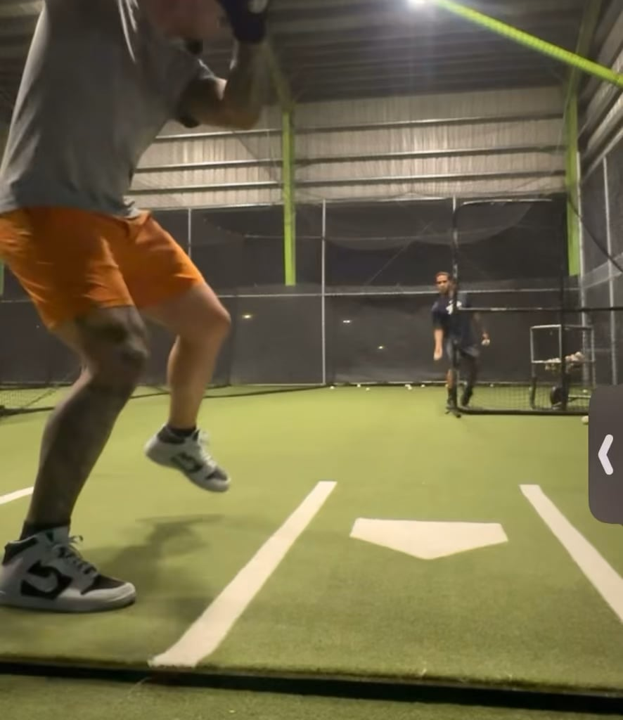 Javier Báez posted some off-season hitting