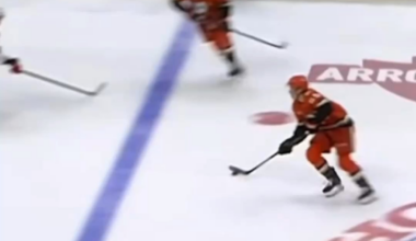 Sennecke performs ankle surgery on Luke Hughes