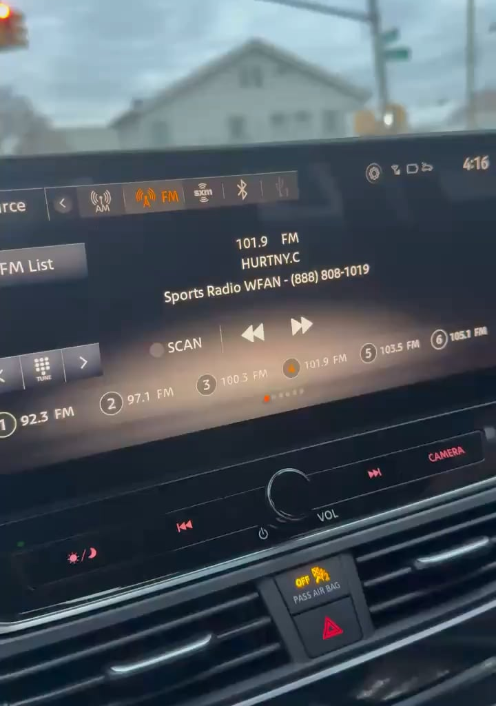 Yankees fan calls in to sports radio show and shares his thoughts on Trent Grisham accepting the one-year contract.