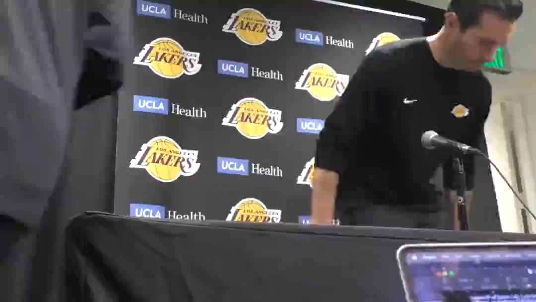 JJ ends his postgame press conference early and leaves after just a minute and a half of bluntly answering questions. He was not happy lol