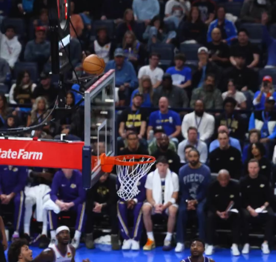 Jaylin Williams no looks pass to Cason Wallace who dunks in face of Doncic