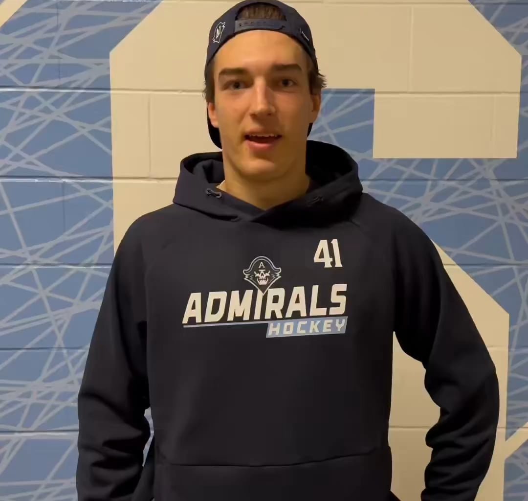 The Admirals' Swedes (and Oasiz) with the team good luck in Stockholm