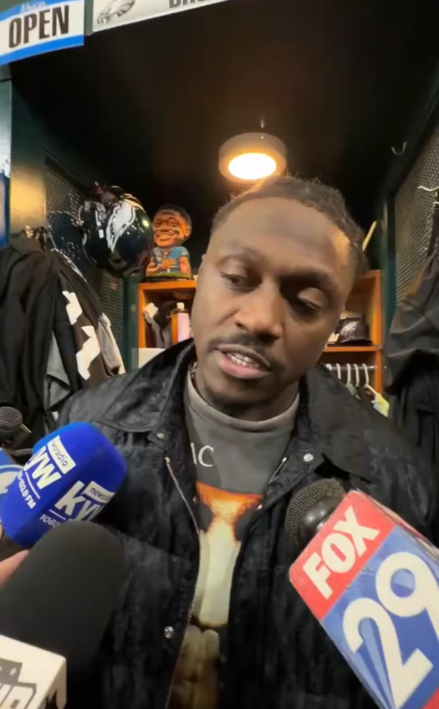 AJ: "I want to win, If we're focused on winning, we can't keep slapping a bandaid on and just hope the defense does its job. At what point does the offense pick up the slack...We need to adapt and be better, that's where my frustration comes from"