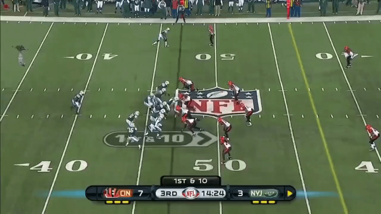 Thanksgiving 2010: Brad Smith had 200 total yards including a 53 yard rushing TD and an 89 yard Kickoff return TD to lead the Jets to a 26-10 win.