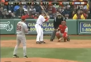 [Highlight] After a borderline fan interference call in the left field stands, a man in a Patriots jacket throws a slice of pepperoni pizza at the interfering fan