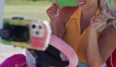 Cart Girl Reveals: It’s Dads, Not Boyfriends, Flirting on the Golf Course