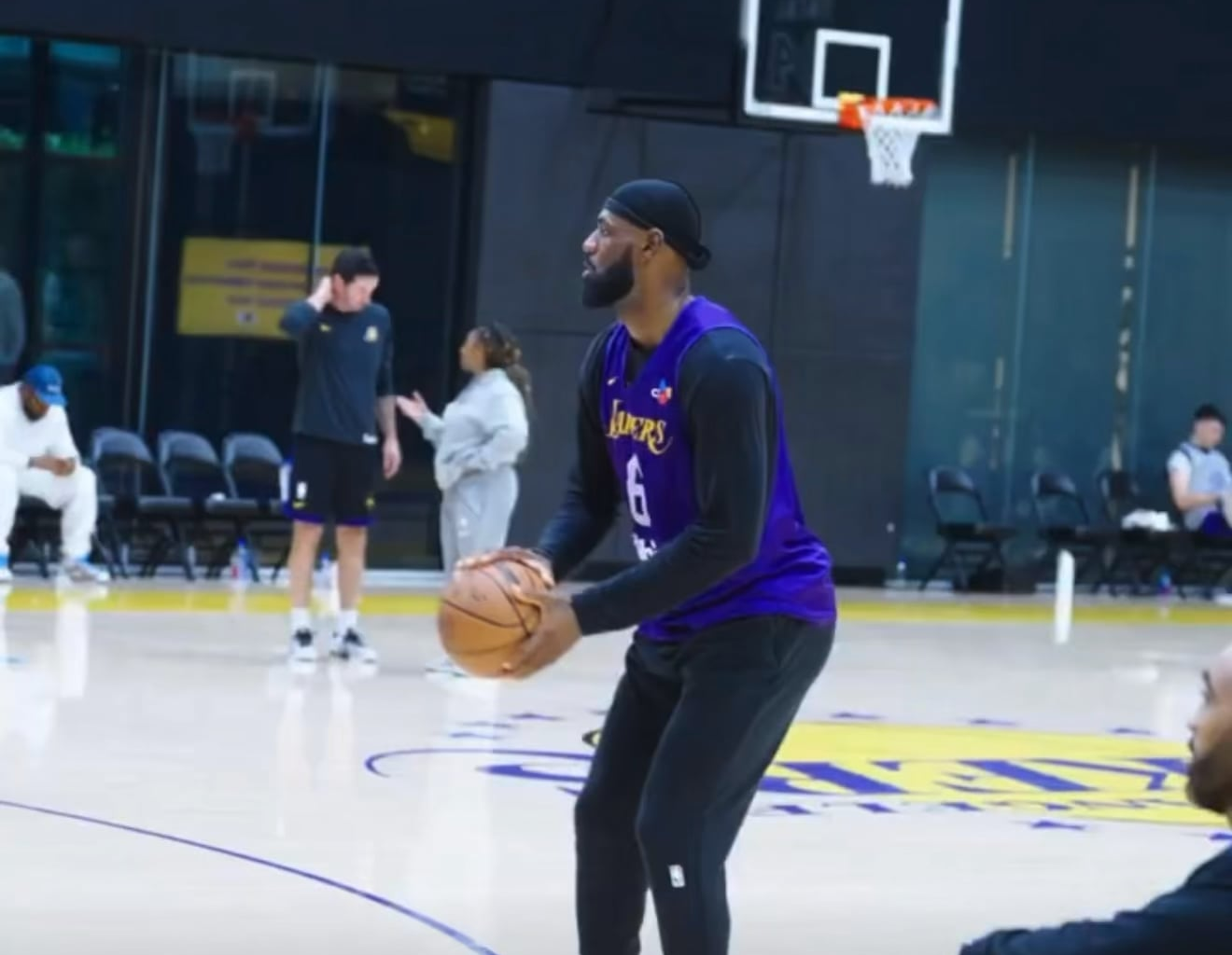 LeBron hijacks Rui's shooting drill and teases him after every splash "my bad Ru" 🤣