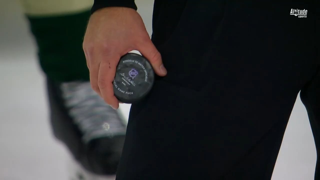 Gabriel Landeskog's game tying goal against Wild on 11-28-2025. Puck-drop to goal plus replay