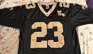 Bought this Pierre Thomas jersey!