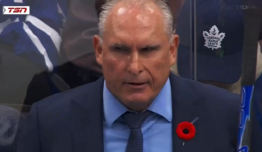 Craig Berube reacts to blown lead