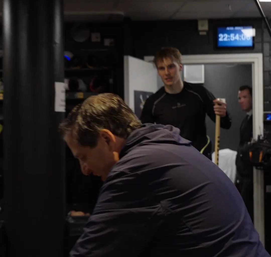 Paddle: Fil. Helmet: Stammer.