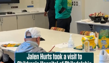 [Eagles] QB1 met with some special friends to help design his #MyCauseMyCleats