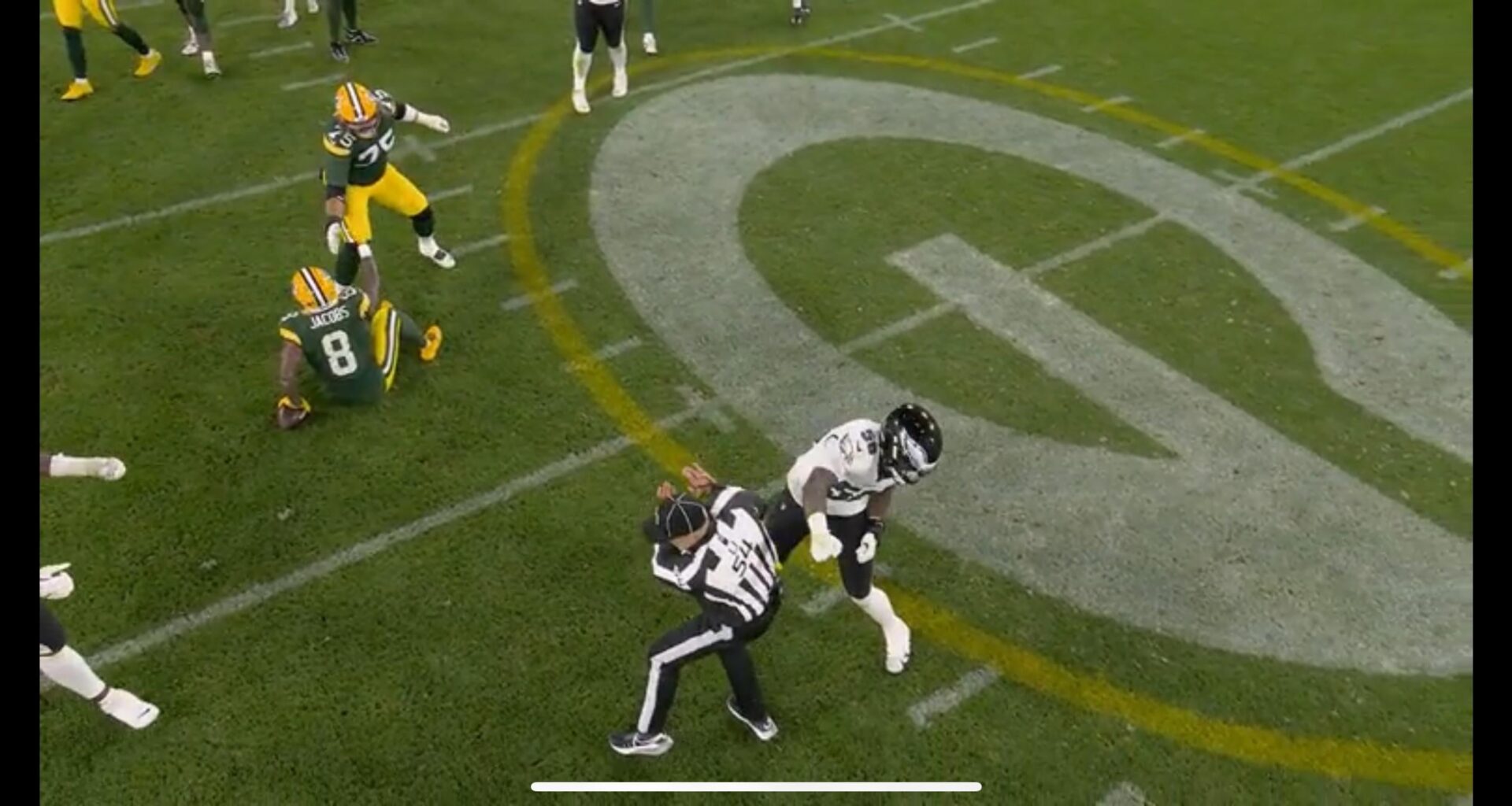 Why the refs don’t call false start on the Eagles tush push