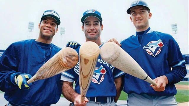 John Olerud (.363), Paul Molitor (.332), and Roberto Alomar (.326) finished top 3 in AL batting average, 1993 It was the first time in MLB history that three teammates finished 1-2-3 in their league's batting average race