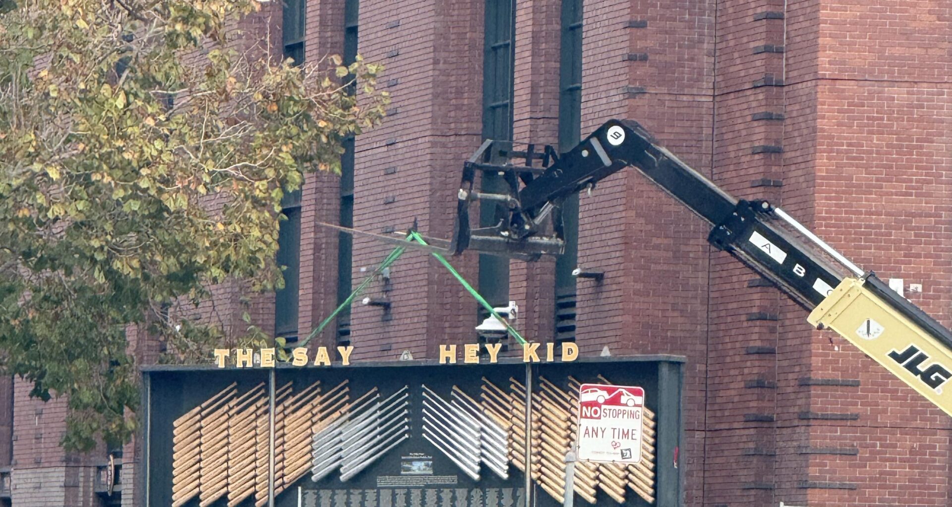 Hey! Where ya goin?!