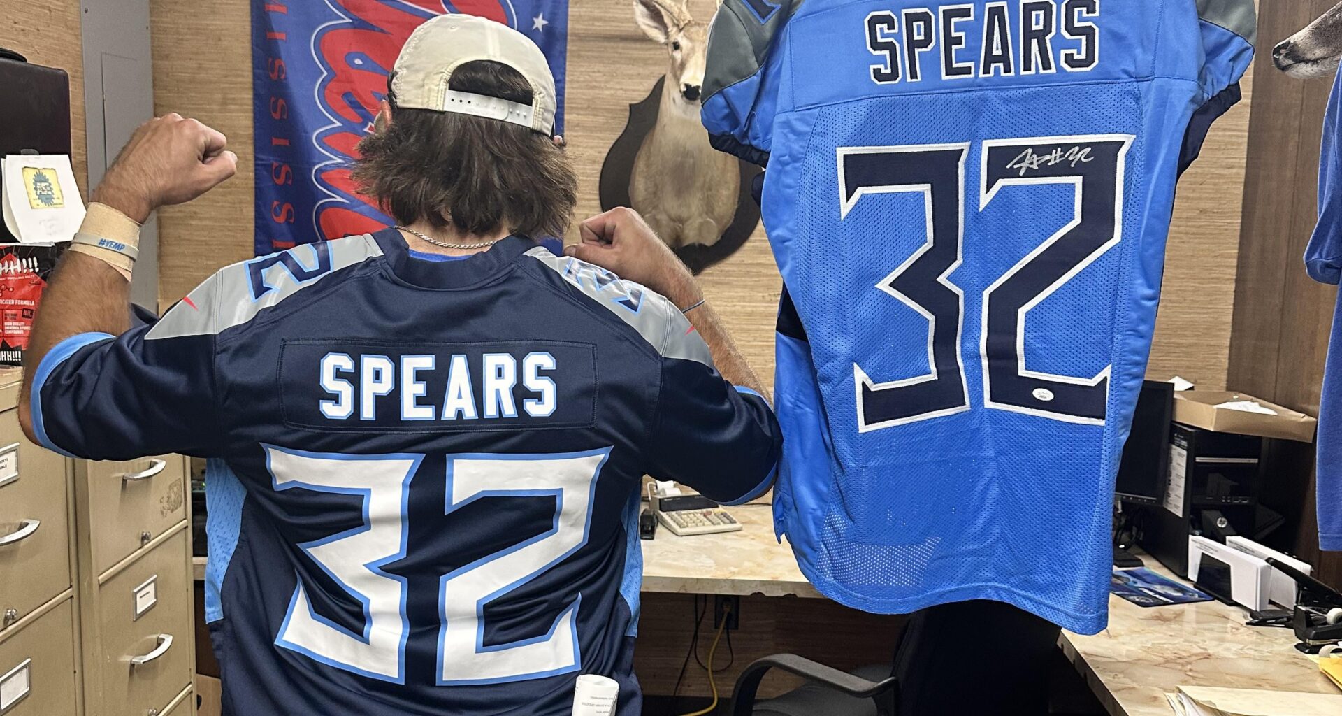 I LOVE #32 aka now #2 smh