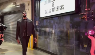 AD arrives at Crypto Arena