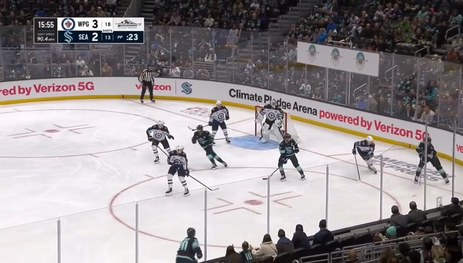 Vince Dunn sets up Eeli Tolvanen for a massive one-timer on the power play