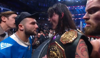 Skat and Carter get into a fight at a WWE match