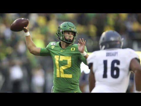 Look Familiar? | Tyler Shough Oregon Highlights - The 2020 Season