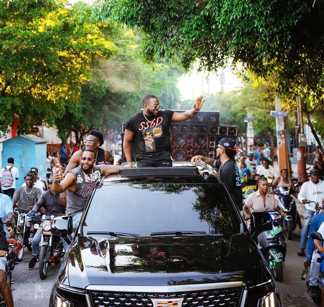 Vladimir Guerrero Jr.’s hometown of Don Gregorio, Dominican Republic threw a parade for him.