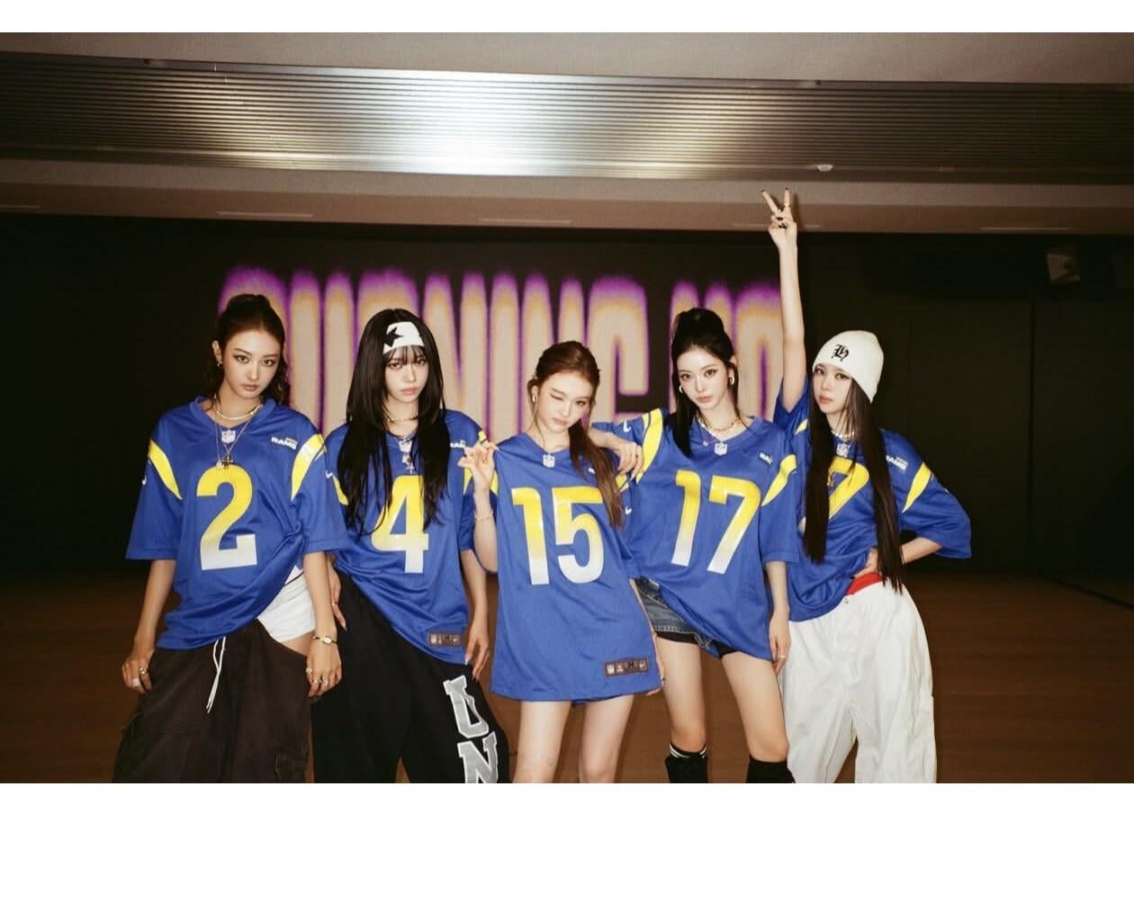 K-pop group Meovv repping rams