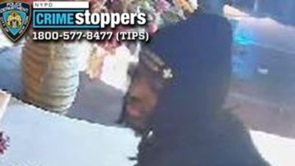 NYPD release first images of man suspected of shooting NFL star Kris Boyd in Midtown Manhattan