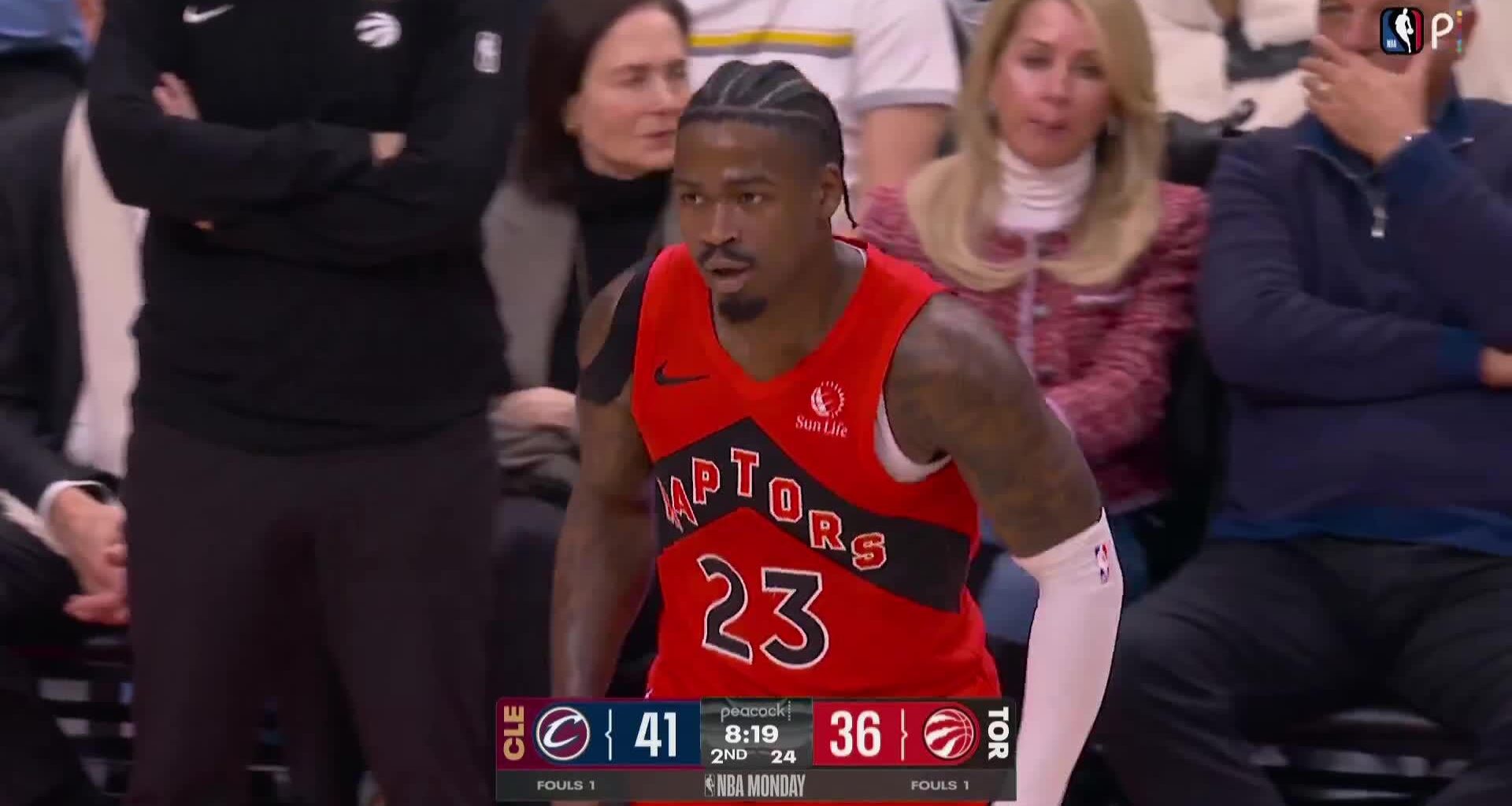 [Highlight] Chris Livingston makes the and-one lay-up for his first points with the Cavaliers