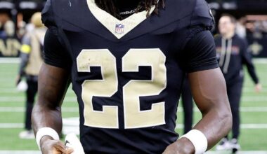 [Pelissero] The New Orleans Saints are sending WR Rashid Shaheed to the Seattle Seahawks, sources tell me and Ian Rapoport.