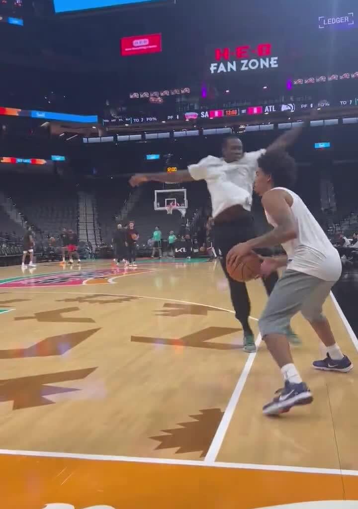 [Wright] Harper at shoot around and is expected to be back soon