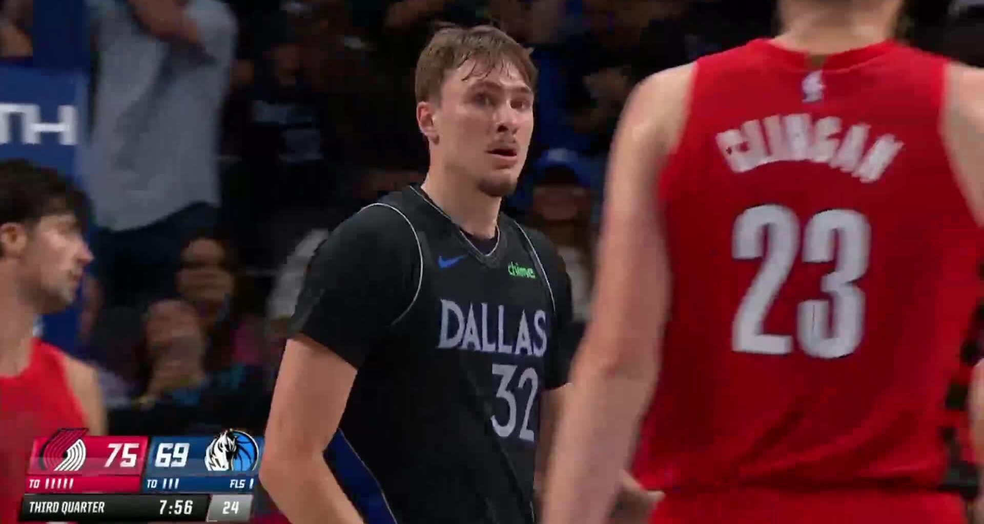 [Highlight] Cooper Flagg gets the steal, goes behind the back in transition, and finishes with the euro step and the foul