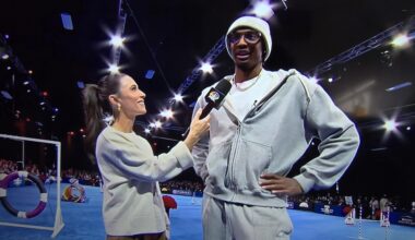 Tyrese at the National Dog Show as a guest handler. How do you not love this dude?