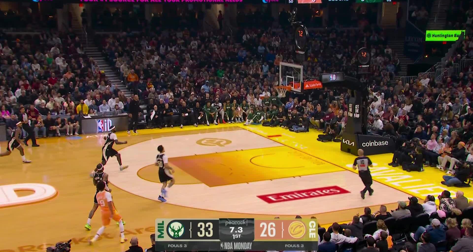 [Lowlight] Mobley goes for the full-court shot with 9 seconds left