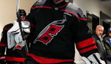 OOOOOOO THE MAD KING IS BACK BOYS KOCHETOV WITH THE SHUTOUT!!!