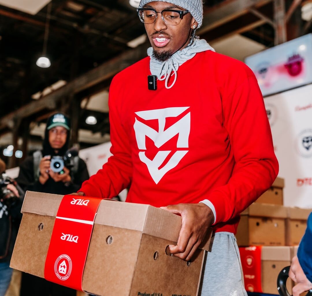 Today Tyrese Maxey and his foundation hosted his annual turkey giveaway, distributing 3000 meals