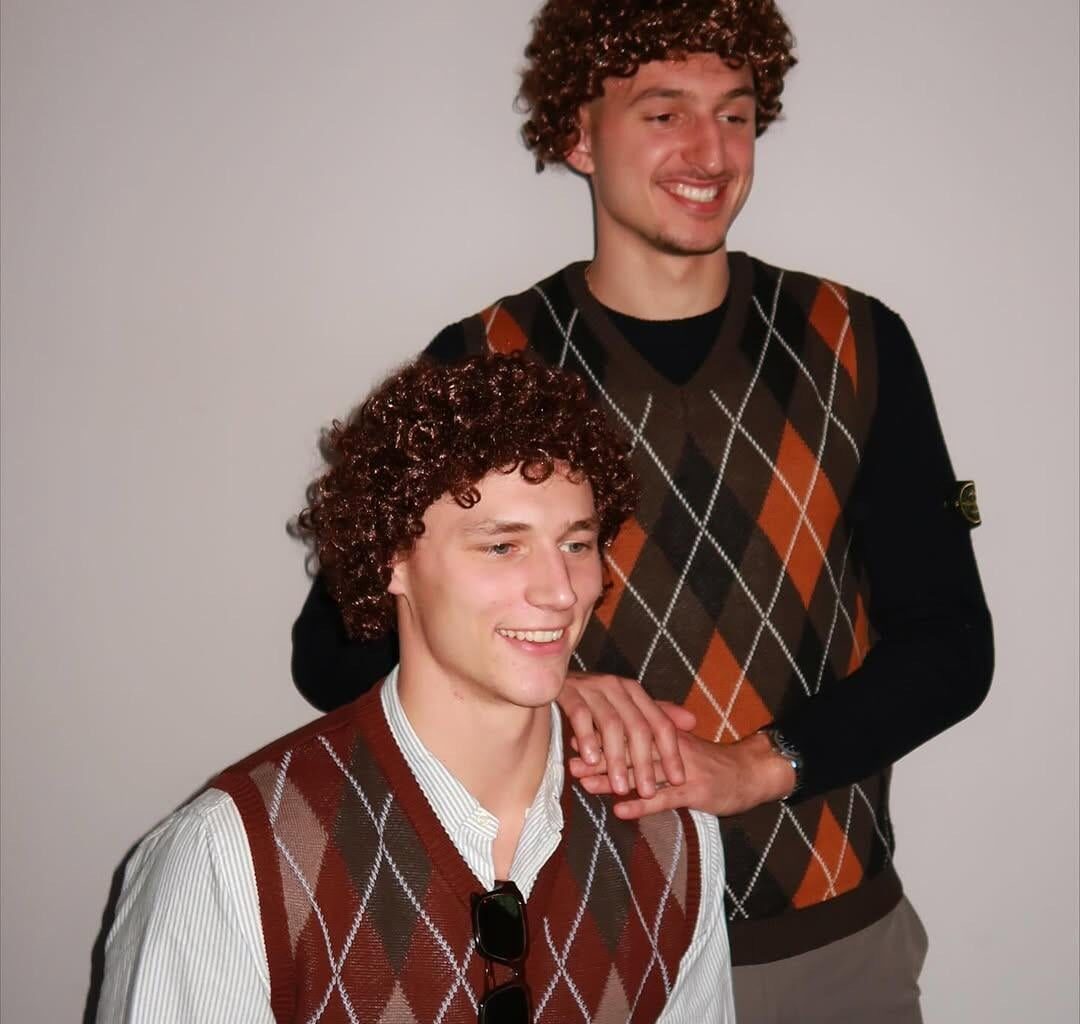 Pelle & Niko dressed as Step Brothers for Halloween 😭