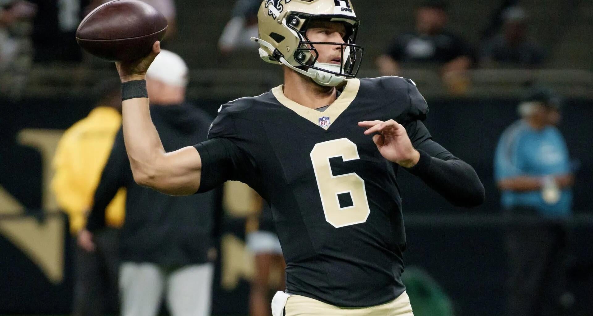 Tyler Shough gets his first NFL win!