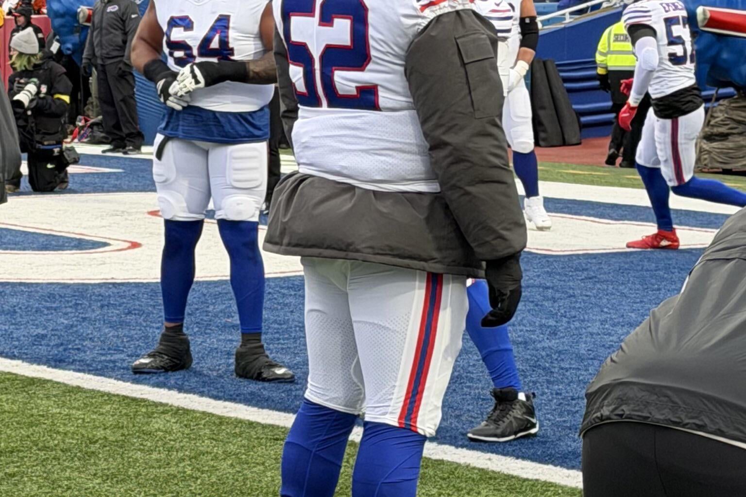 It’s cold outside ,  Bills Jordan Phillips is a unique dude, wearing a winter coat under his jersey today in Buffalo.