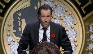 Duncan Keith at the Hockey Hall of Fame Induction | NHL.com