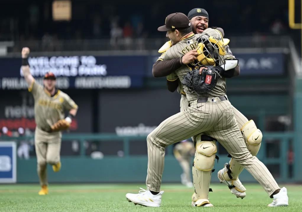 Campy Truthers Get In Here! 🎉🍾🎊