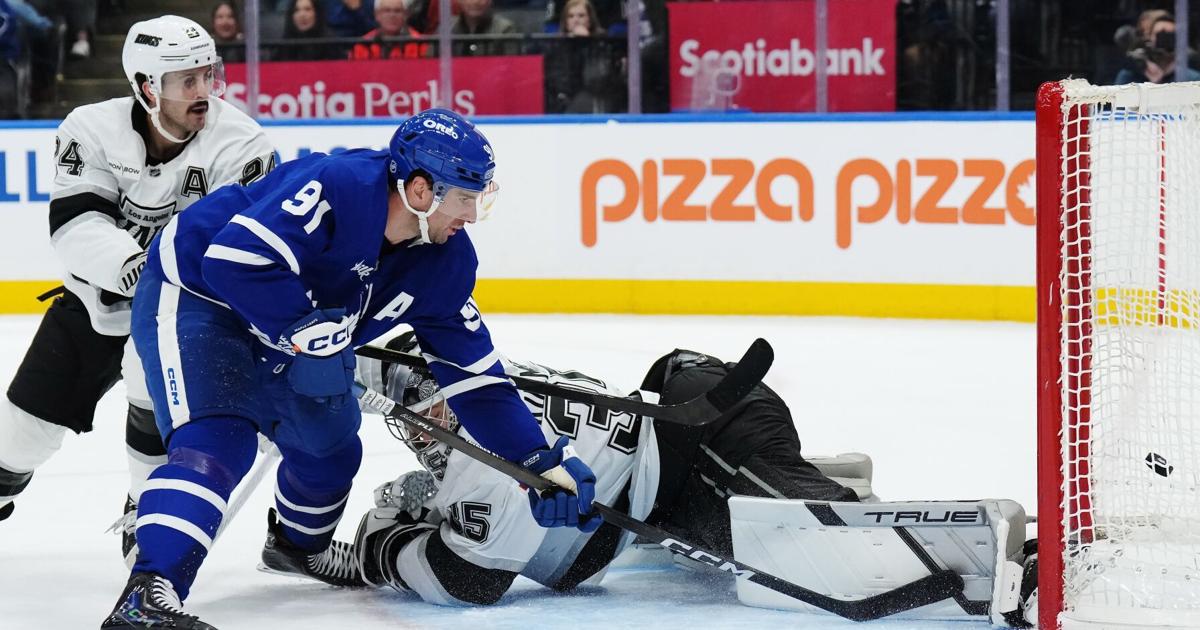[McGran] Ageless John Tavares steps up to help fill the Auston Matthews void for Maple Leafs